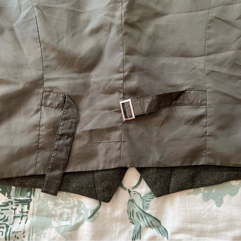 Forest Green Vest - Picture 6 of 13